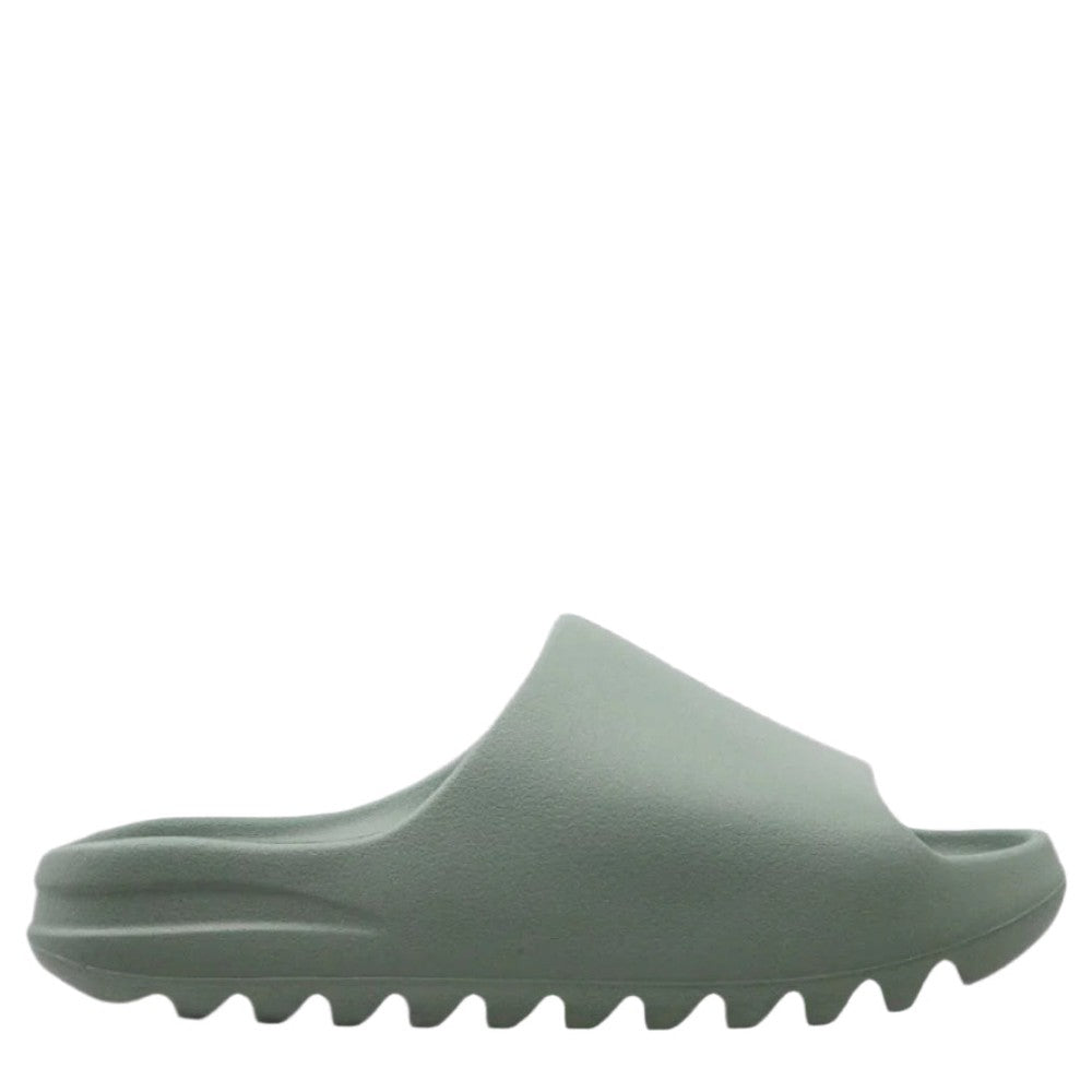 YeezySlideSalt4_80ca4dd6-36f6-4d07-818e-259d3d2b04f0