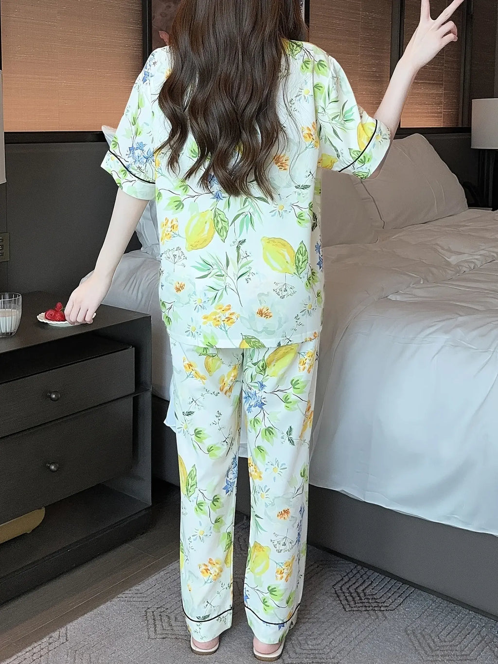 Elegant Floral Print Pajama Set Short Sleeve (2)