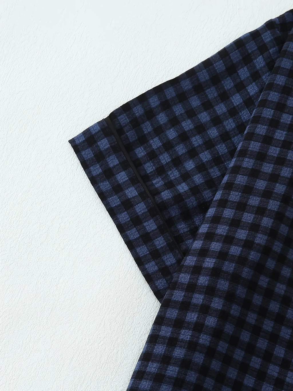 Cozy Checkered Pattern Pajama Set (6)