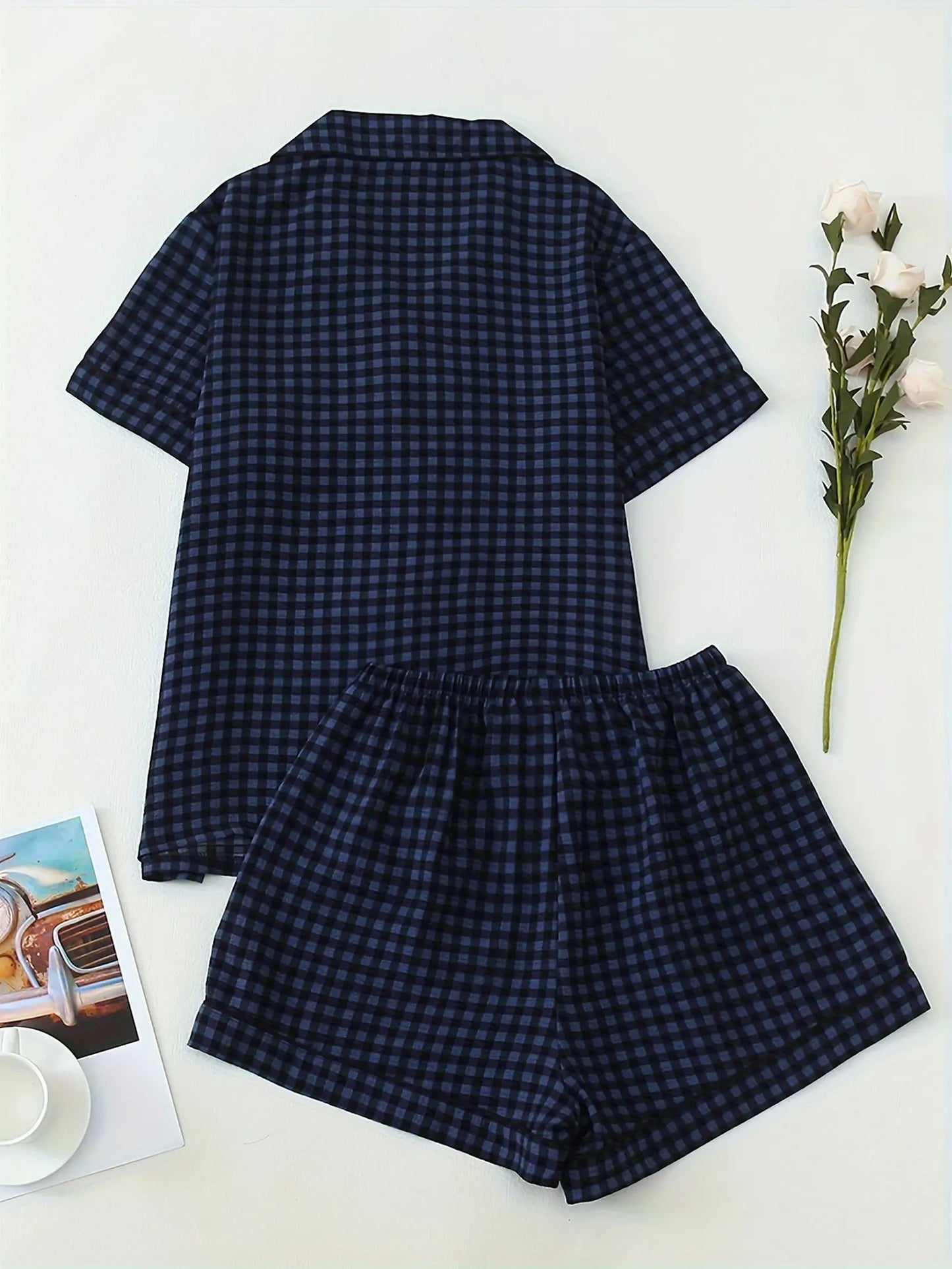 Cozy Checkered Pattern Pajama Set (1)