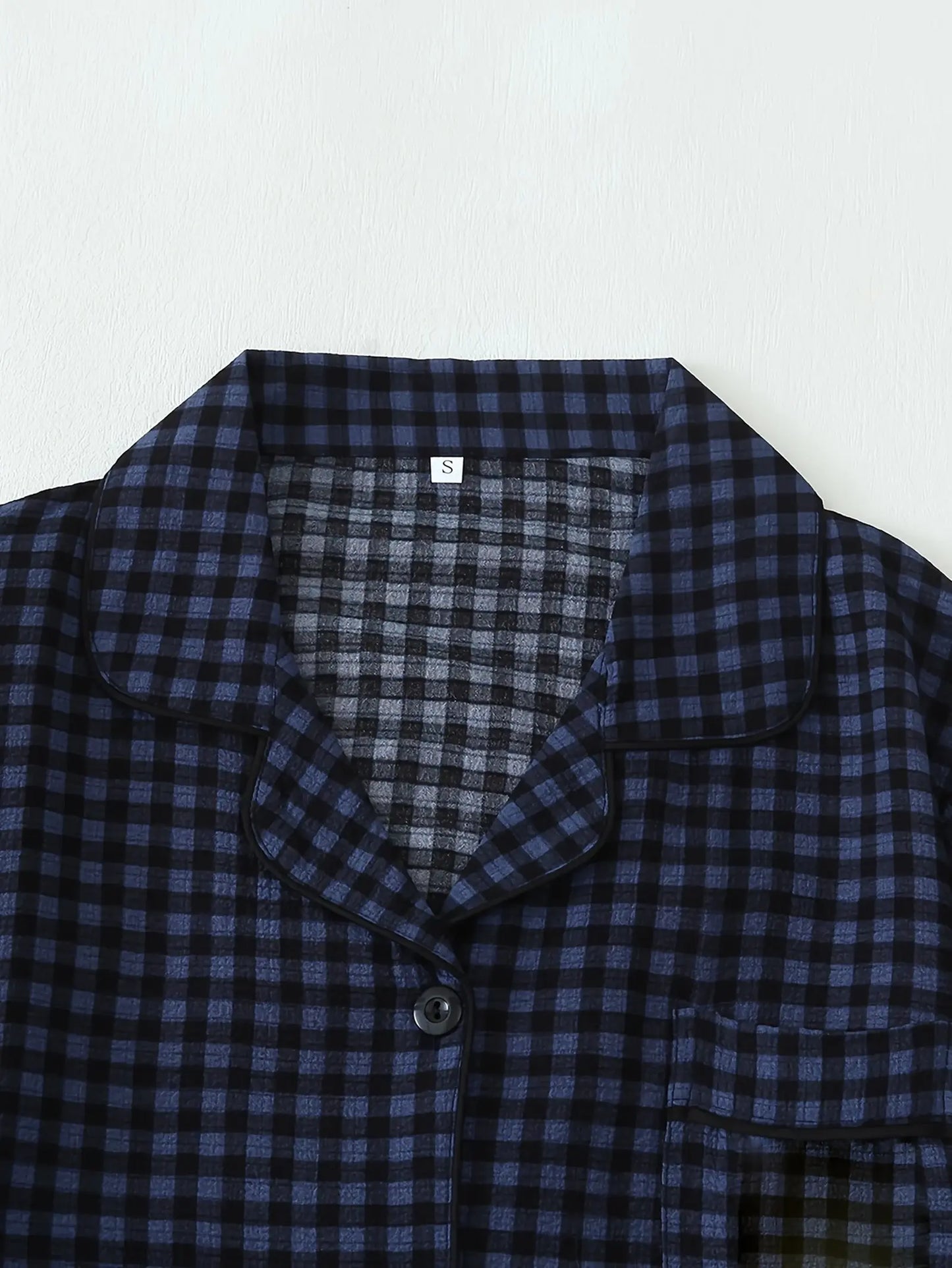 Cozy Checkered Pattern Pajama Set (4)