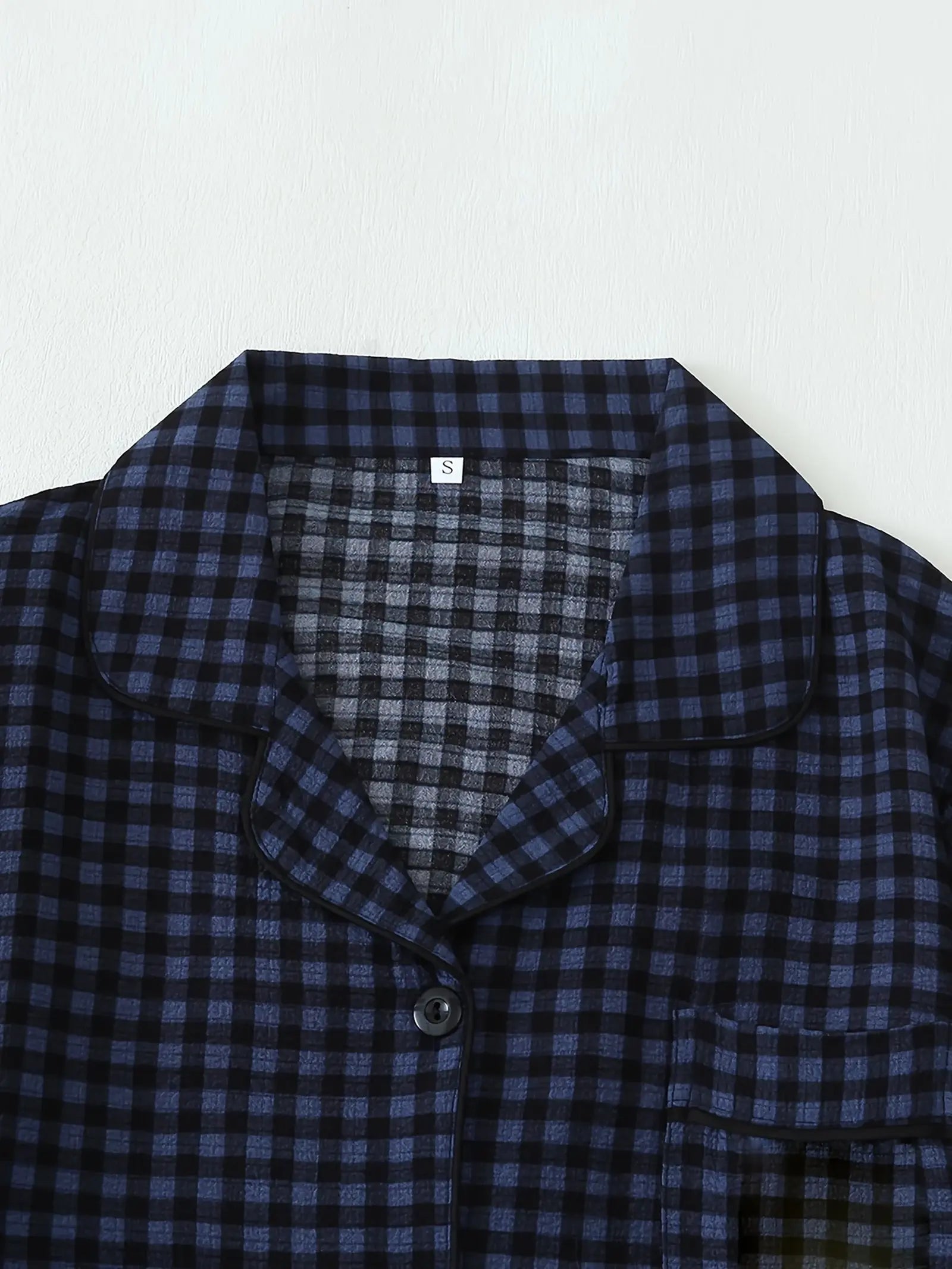 Cozy Checkered Pattern Pajama Set (4)