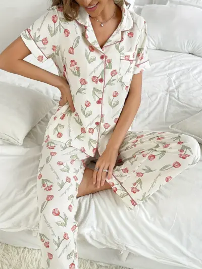 Comfortable Casual Wear Elegant Floral Print Pajama Set for Women