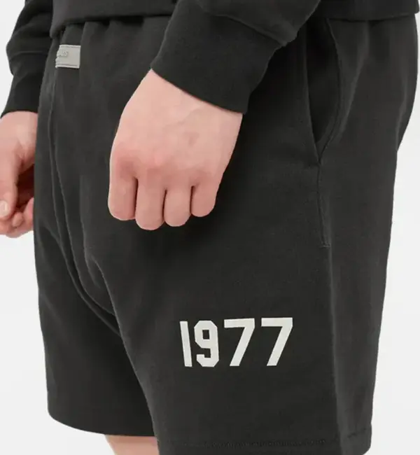 Fear of God Essential 1977 Short Pant (Iron) - Image 4